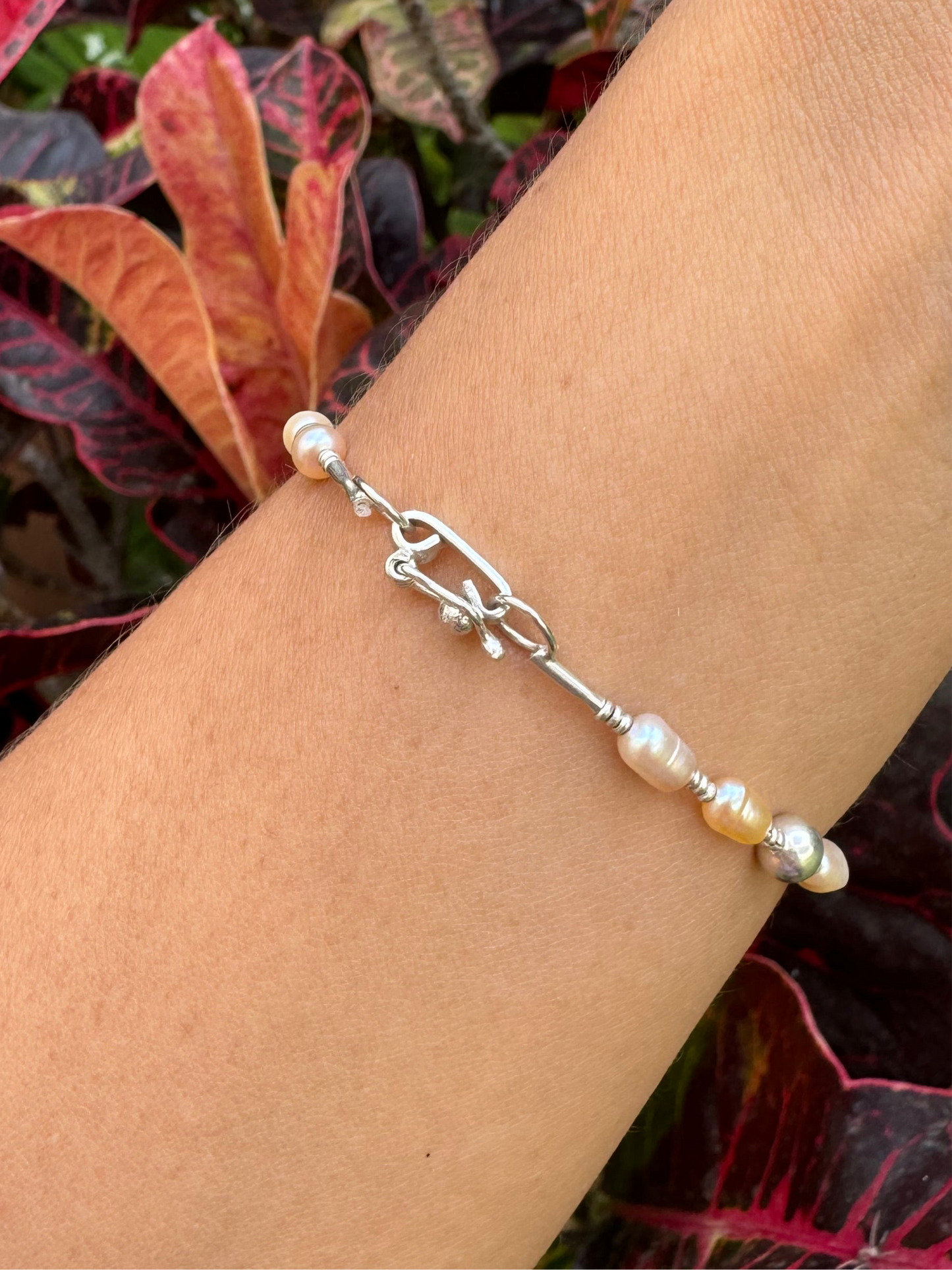 Chiclayo Pearl and Silver Bracelet