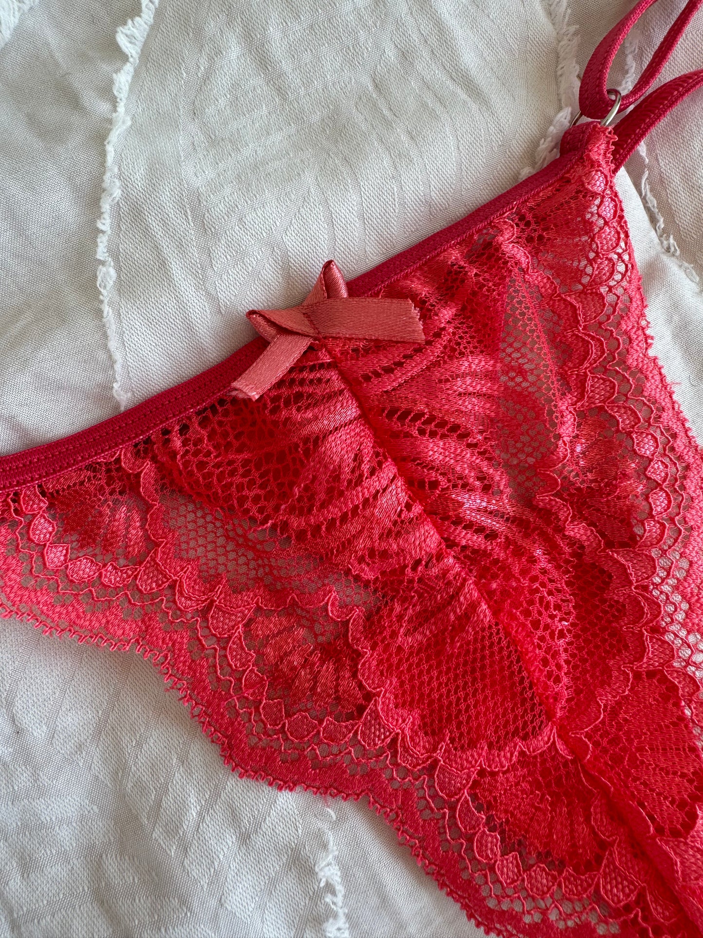 Bella Lace V-String