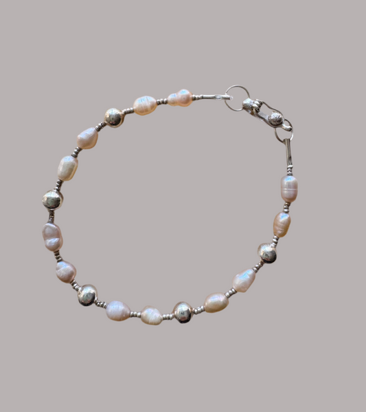 Chiclayo Pearl and Silver Bracelet
